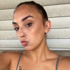 Meet your Posher, Trisha